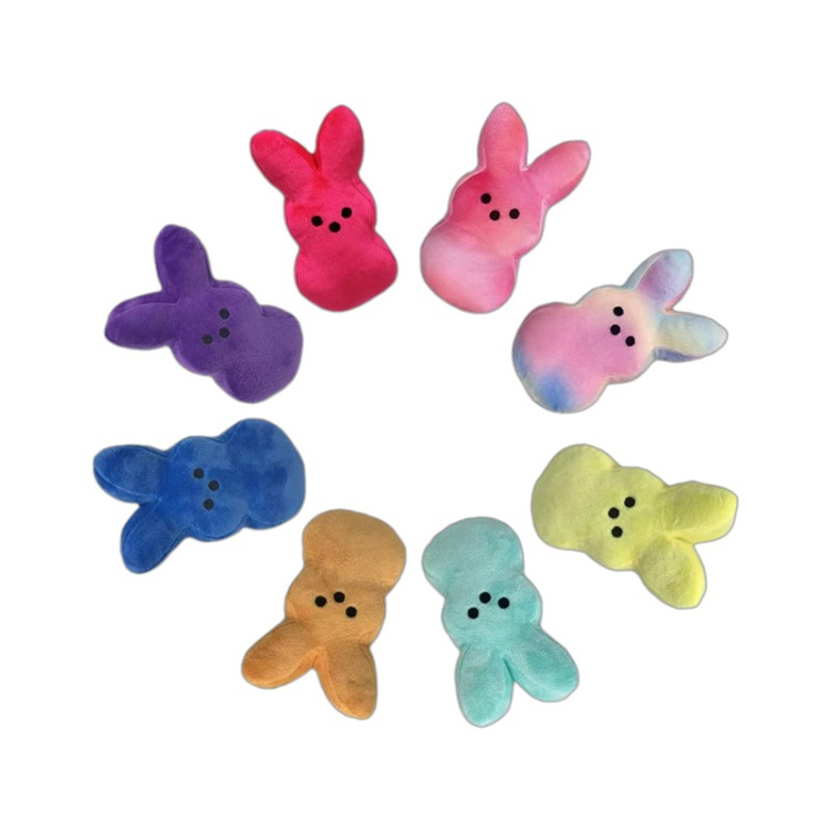 Jouets en peluche lapin de Pâques