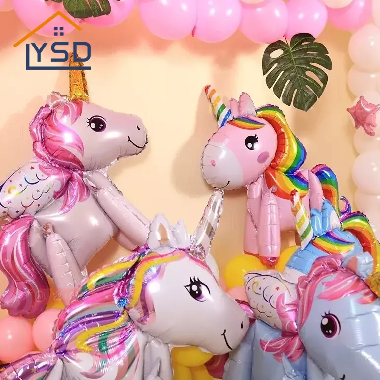 Ballons en feuille de licorne